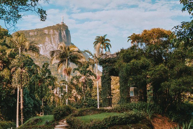 Rio de Janeiro Botanical Garden & Tijuca Forest Tour - Entering the Botanical Garden