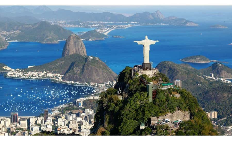 Rio de Janeiro: Christ the Redeemer and Sugarloaf Tour with… - A fast but useful introduction to Rio
