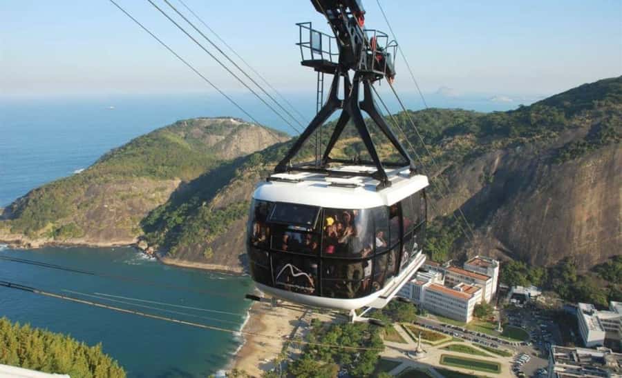 Rio de Janeiro: Christ the Redeemer and Sugarloaf Tour with… - What the guide adds