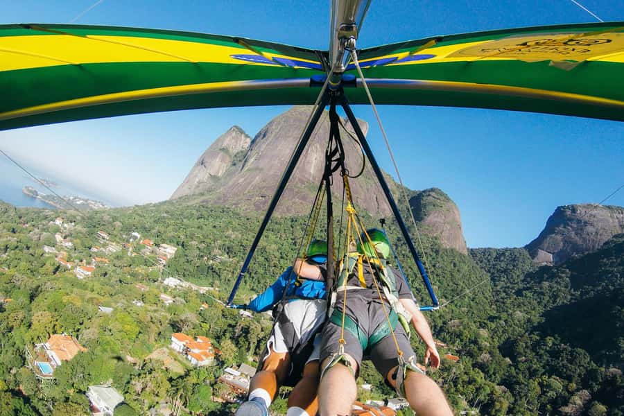 Rio de Janeiro: Hang Gliding Tandem Flight - Landing at São Conrado Beach
