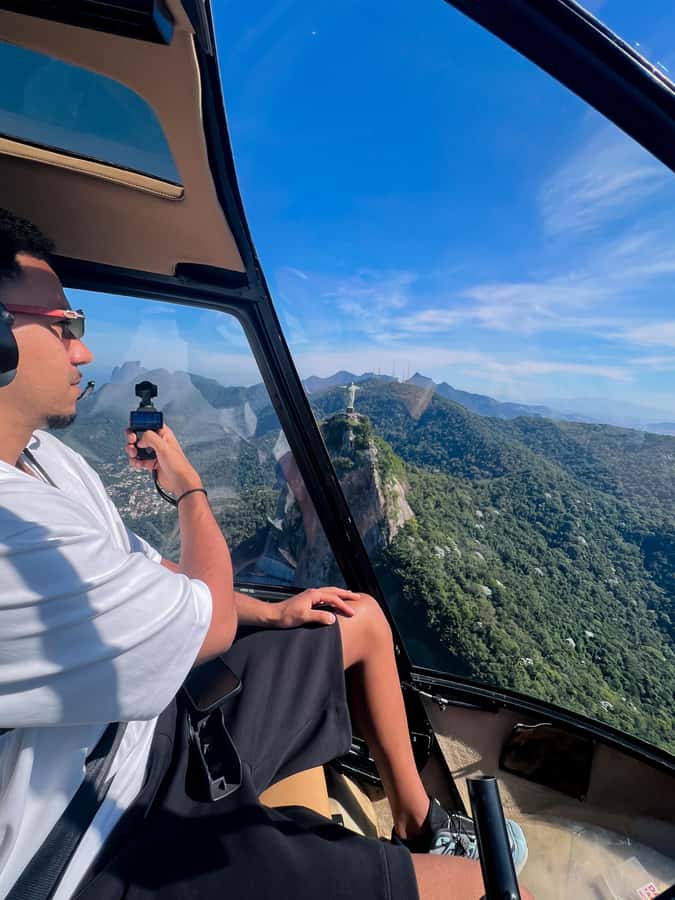 Rio de Janeiro: Helicopter Flight Christ the Redeemer 30 min - From Recreio Beach to Barra Beach