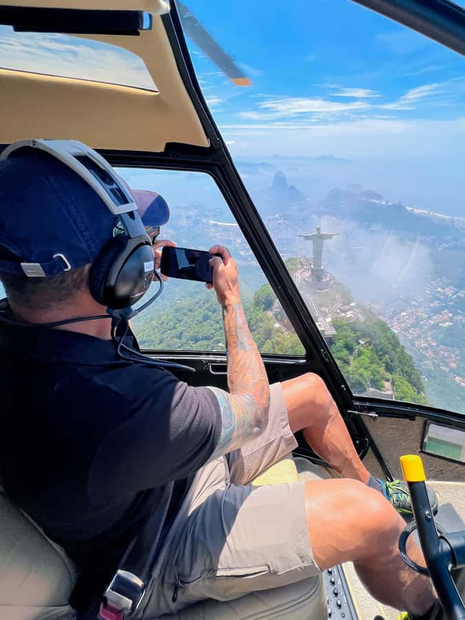 Rio de Janeiro: Helicopter Flight Christ the Redeemer 30 min - Joatinga, Pedra da Gávea, and São Conrado