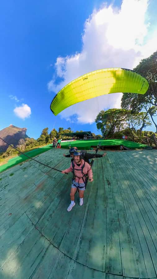 Rio de Janeiro : Paragliding Tandem Flights over Rio - Key points at a glance