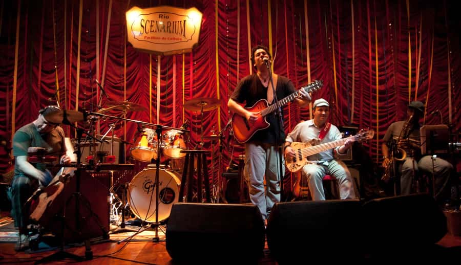 Rio de Janeiro: Rio Scenarium Entrance, Dinner, and Open Bar - Your arrival in Lapa and the fast-track entrance