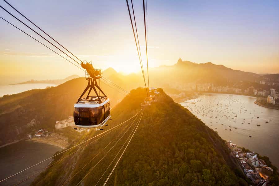 Rio de Janeiro: Sugarloaf Cable Car Official Ticket - Arriving at the base and boarding the first cable car