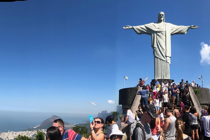 Rio in Style: A Journey Thru Corcovado, Sugarloaf, Selaron - Mirante Dona Marta protects the day from bad weather