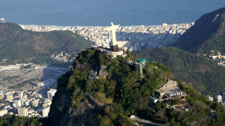Rio: Maracanã Stadium & Christ the Redeemer by Rack Railway - Who should choose this Rio outing?