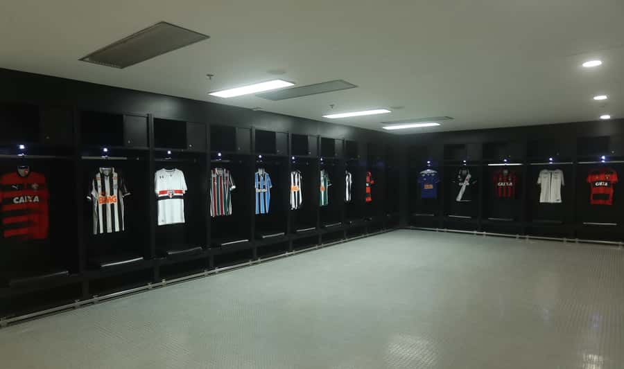 Rio: Maracanã Stadium Official Entrance Ticket - Into the changing rooms and warm-up area