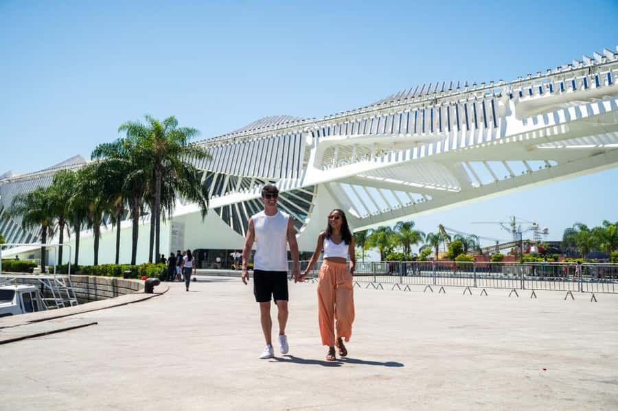 Rio: Olympic Boulevard, AquaRio and Museum of Tomorrow Tour - Should you book the Rio port district tour?