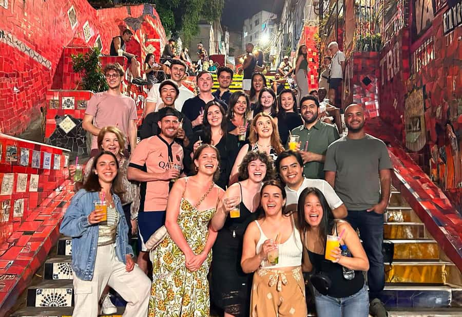 Rio: Pub Crawl in Lapa with Cachaça Tasting and Live Samba - Why Lapa is the right setting for a night out