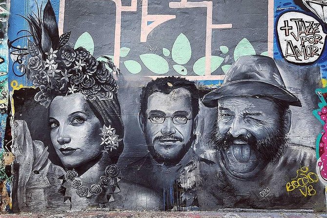 Rio Street Art Tour - Starting in Copacabana with 90 minutes of public art