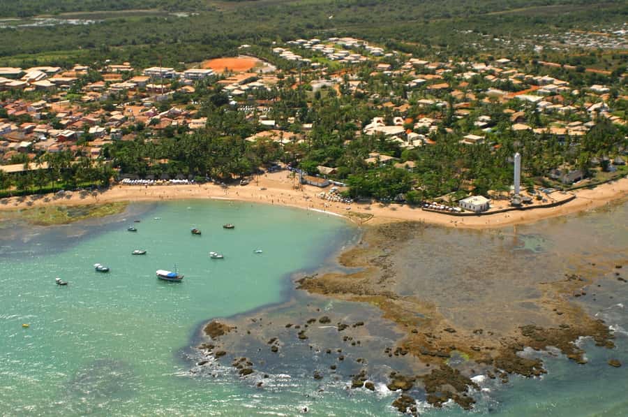 Salvador: Praia Do Forte and Guarajuba Beach Day Trip - What the $43 price really covers
