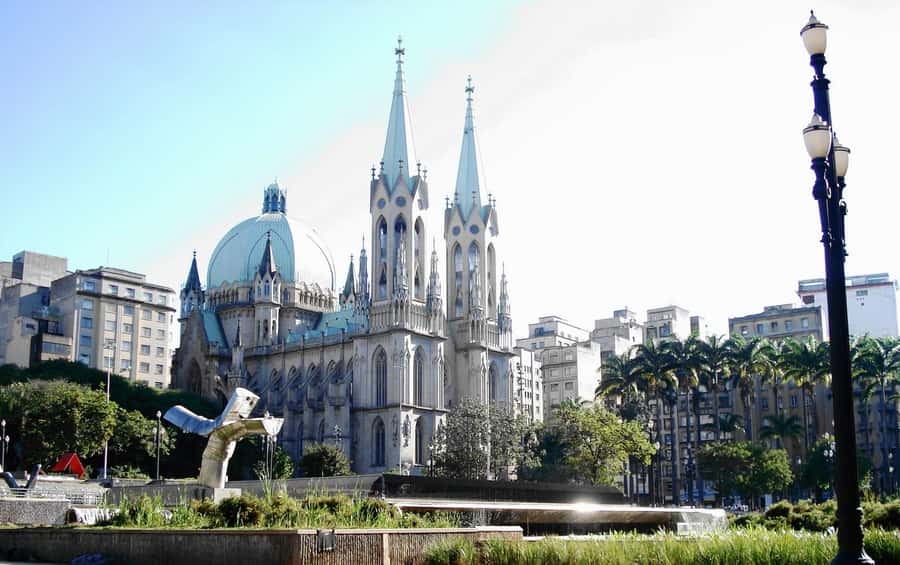 São Paulo: City Highlights Guided Tour - House of Roses adds poetry to the itinerary