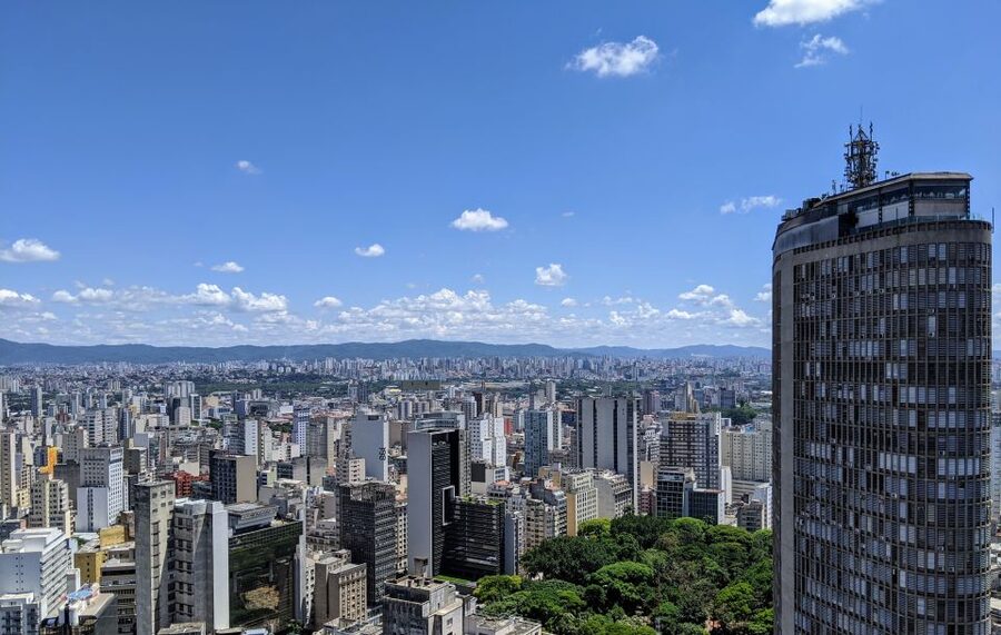 Sao Paulo: Downtown-Center Walking Tour | 2 Hours - English - São Francisco and São Bento: two different views of faith