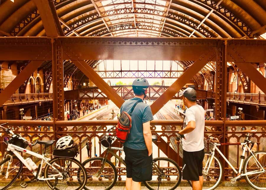 São Paulo: Downtown Historical Bike Tour - Copan Building and Oscar Niemeyer’s downtown