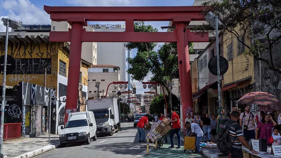 São Paulo: Liberdade Street Food Tour - Japanese pastel and the first taste of Liberdade