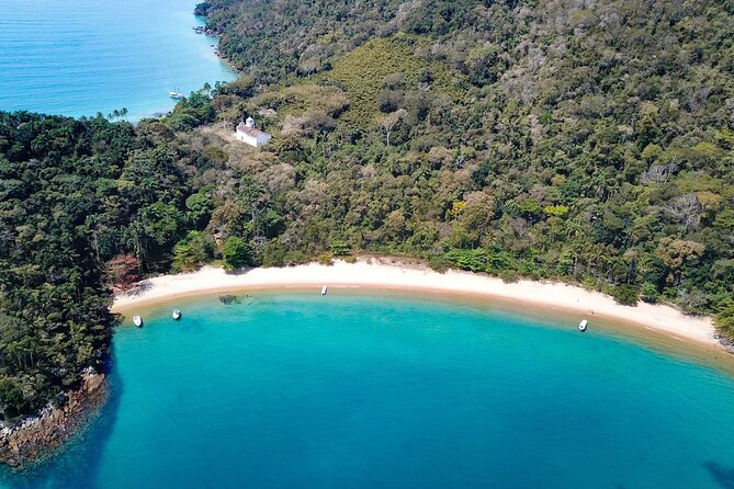 Schooner ride with or without Lunch Included - Angra dos Reis and Ilha Grande - Lagoa Azul: the best place for clear-water snorkeling