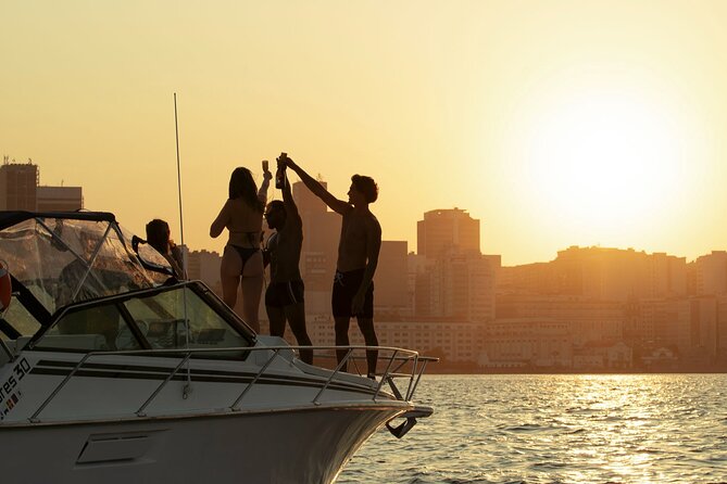 Sunset Boat Tour with Beer, Water, Soda and Snacks included - Beer, snacks, and the small-group atmosphere