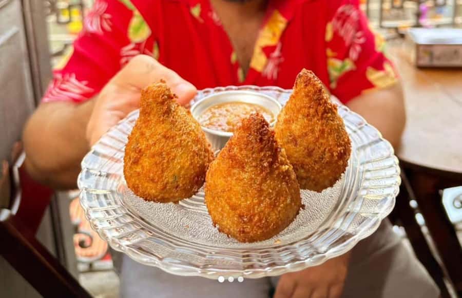 The Best Food Tour: Taste the Most Authentic Flavours of Rio - The Ten-Minute Metro Ride