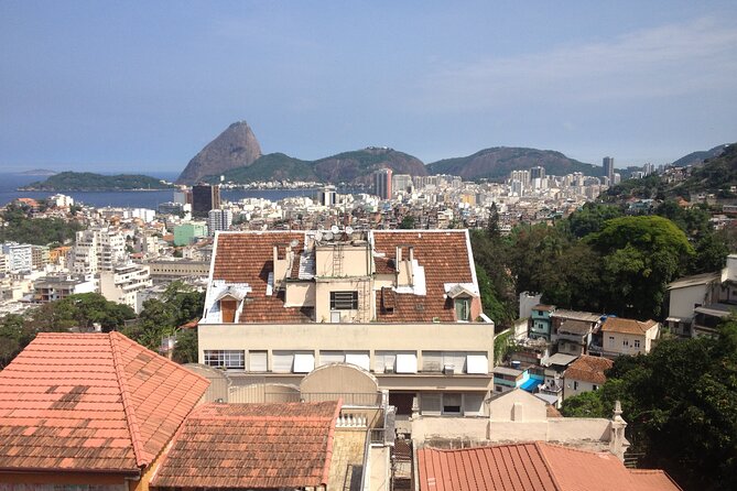 Walking tour of the bohemian neighborhoods of Santa Teresa and Lapa - Why the yellow tram is the right way into Santa Teresa