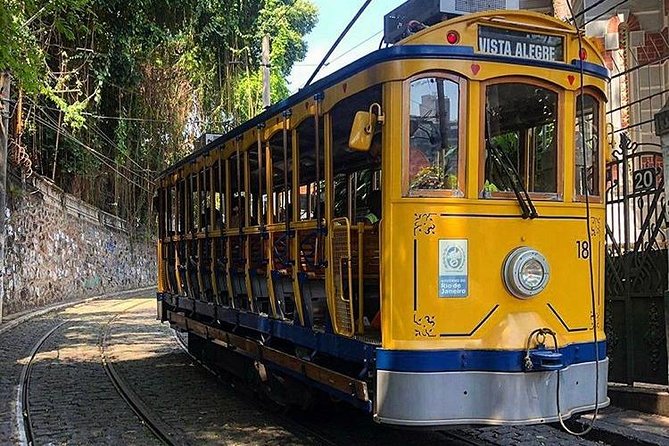 Walking tour of the bohemian neighborhoods of Santa Teresa and Lapa - The guide can shape the experience